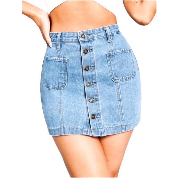 Forever 21 Dresses & Skirts - NWT Forever 21 High Waisted Denim Skirt-Light Wash Denim